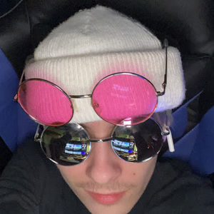 Meet your Posher, Luke4386